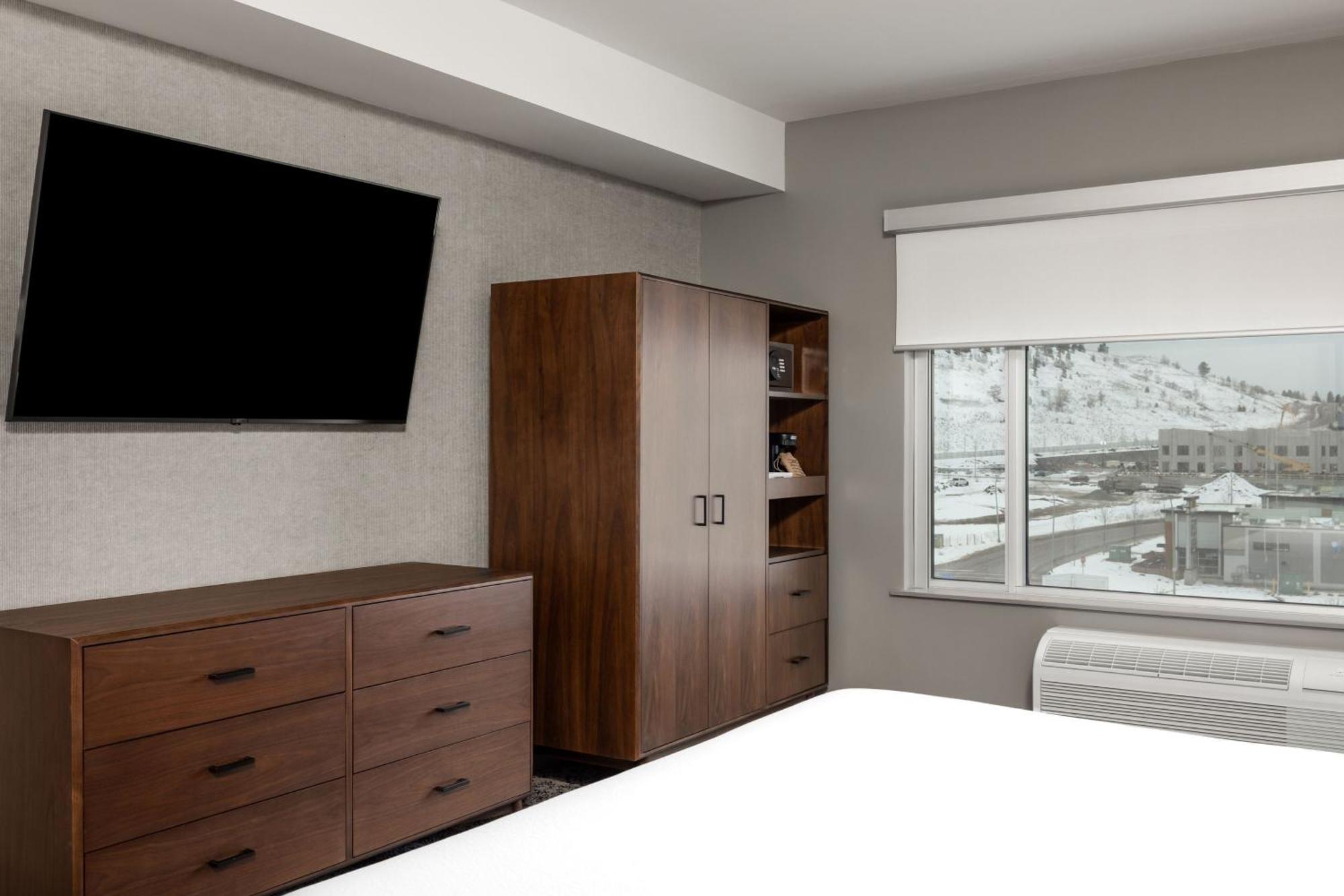 Four Points By Sheraton Kelowna Airport Exterior foto