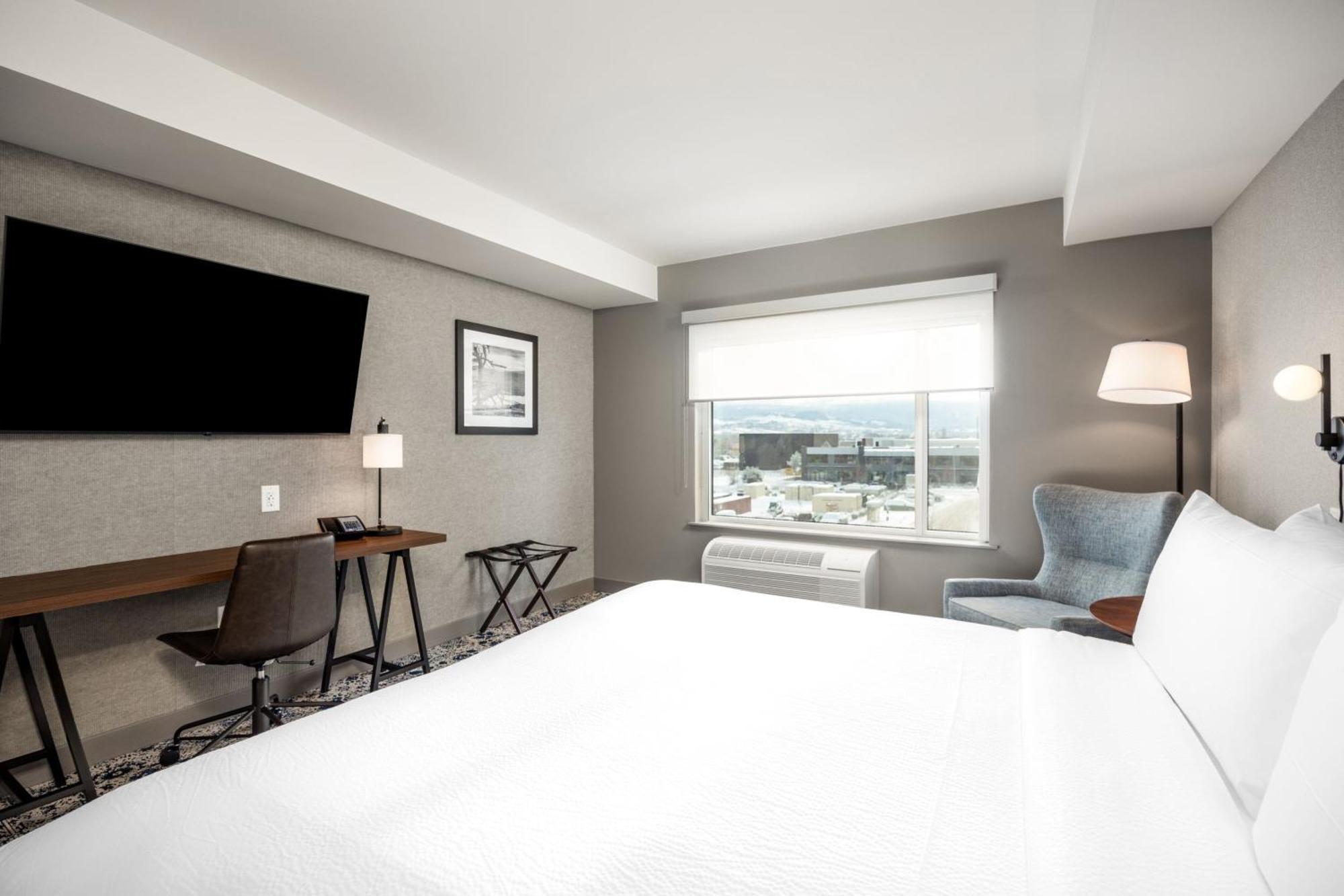Four Points By Sheraton Kelowna Airport Exterior foto