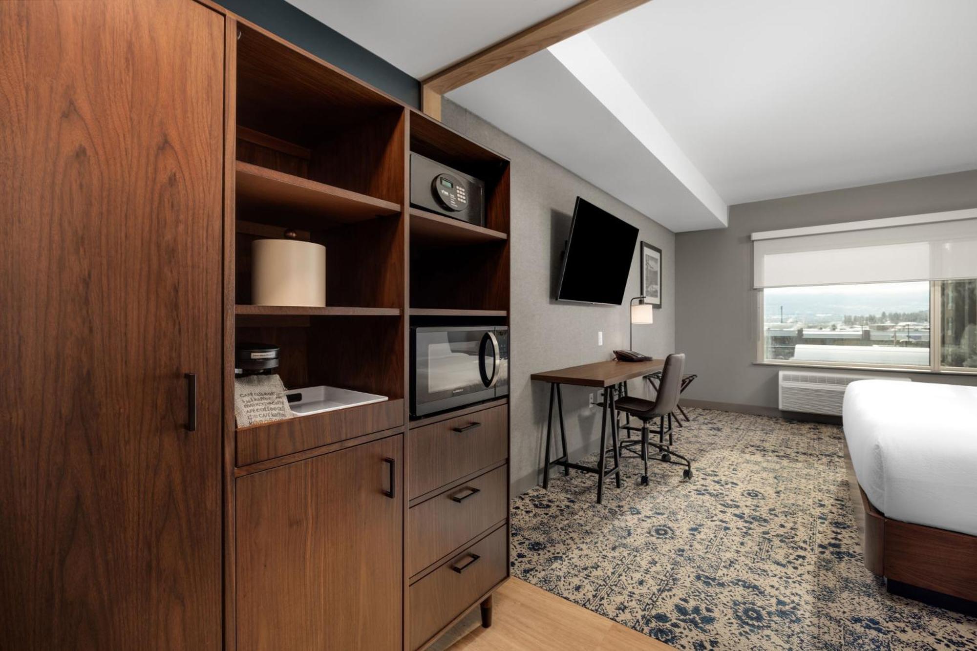 Four Points By Sheraton Kelowna Airport Exterior foto