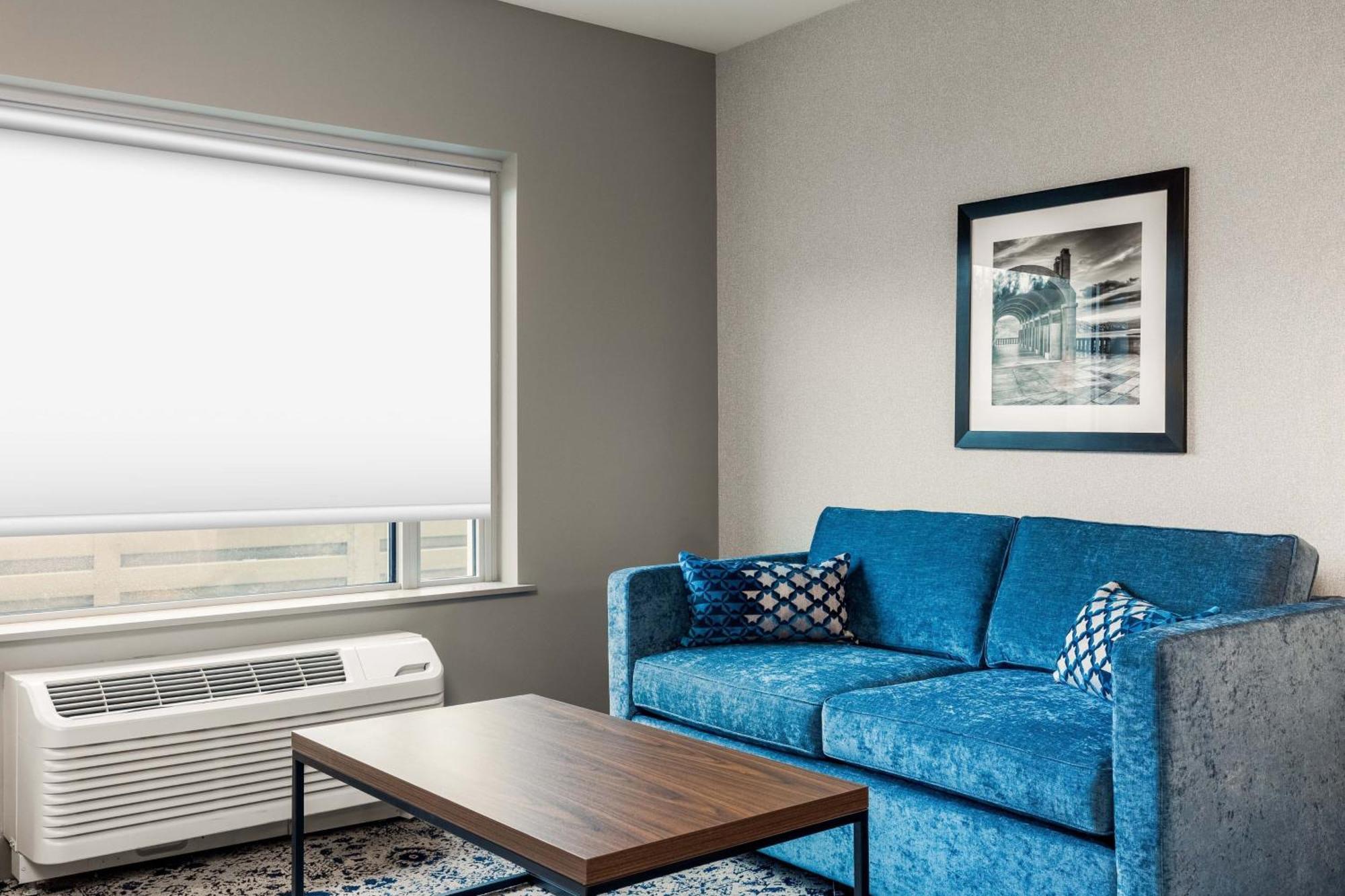 Four Points By Sheraton Kelowna Airport Exterior foto